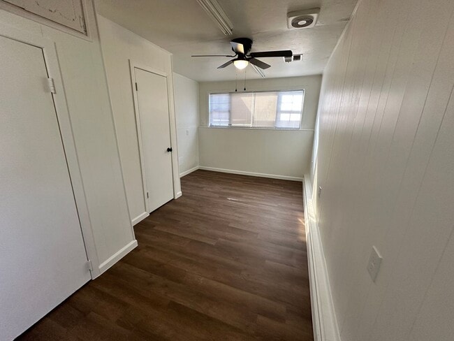 Building Photo - 3 Bed 2.5 bath house in OKC