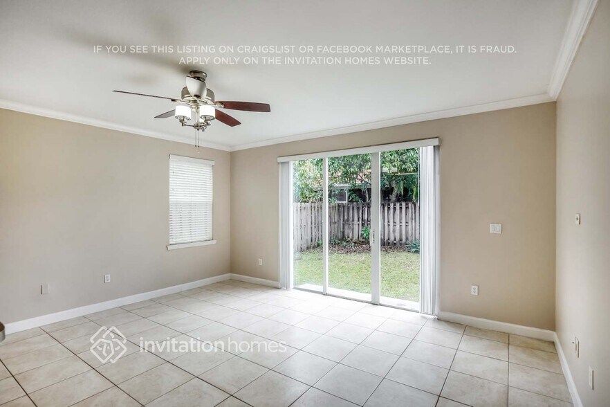 Building Photo - 14004 SW 154th St