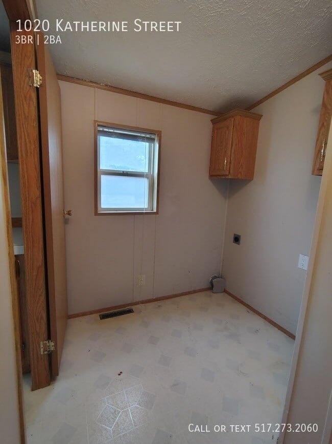 Building Photo - 1020 Katherine St