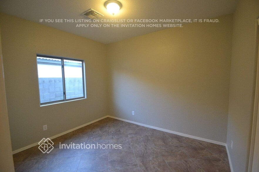 Building Photo - 12838 W Apodaca Dr