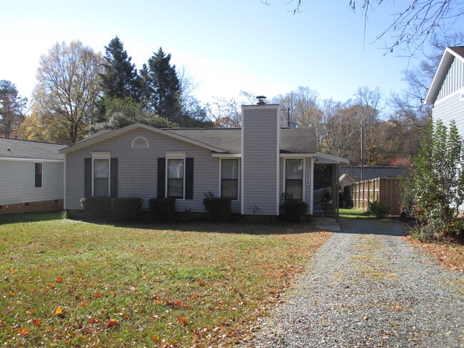 Primary Photo - 2236 Laburnum Ave