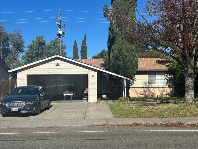 Primary Photo - 4 Bedroom 2 Bath