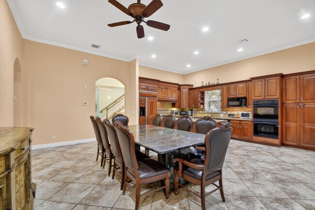 Building Photo - 10247 Isle Wynd Ct