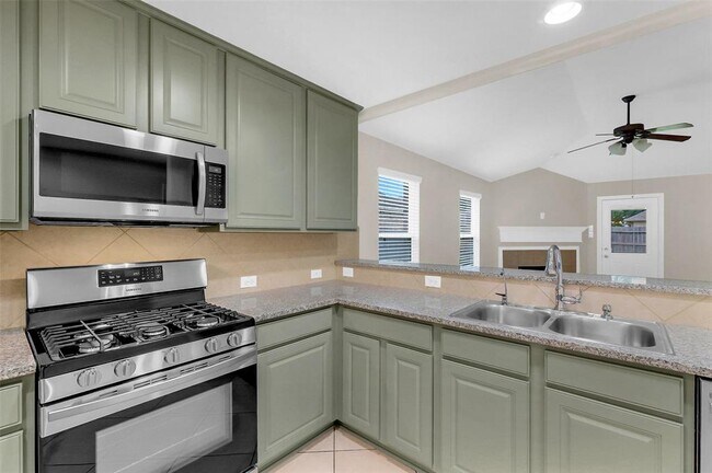 Building Photo - 10143 Rose Willow Ln