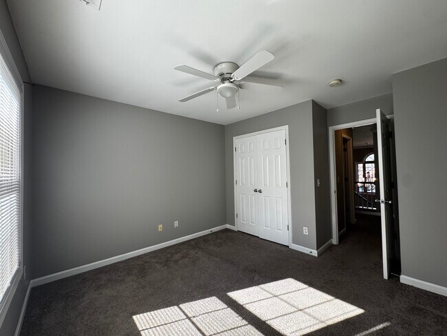 Building Photo - 2224 Wilmington Ln