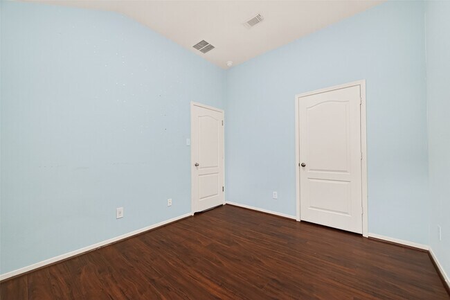 Building Photo - 16107 Hitching Post Ct