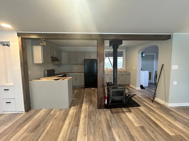 Building Photo - Cozy 1-Bed Cabin on 30 Private Acres – Incredible Views & Outdoor Access