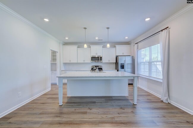 Building Photo - 151 Brockway Dr