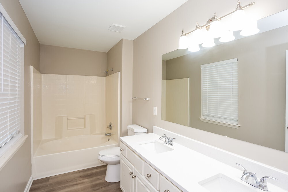 Building Photo - 9105 Eaker Ct