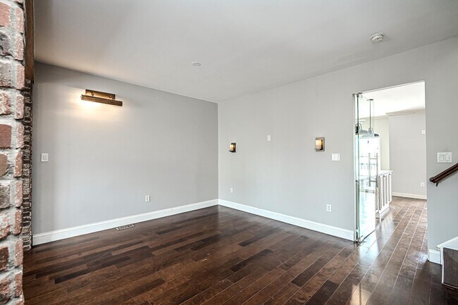 Building Photo - 44171 Paget Terrace