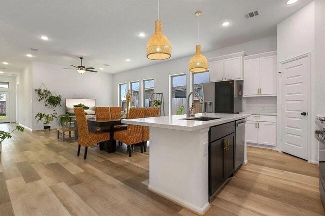 Building Photo - 26703 Hypatia Trace