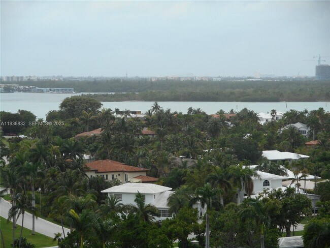 Building Photo - 10185 Collins Ave