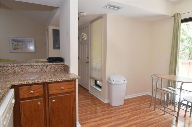 Building Photo - 1677 Brookhouse Cir