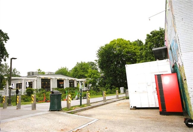 Building Photo - 600 Brickworks Cir NE