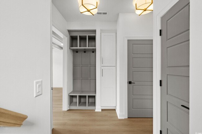 Building Photo - 113 ARBOR RIDGE CIR