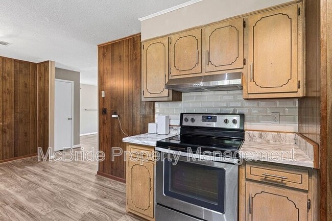 Building Photo - 3615 Goldfinch Dr