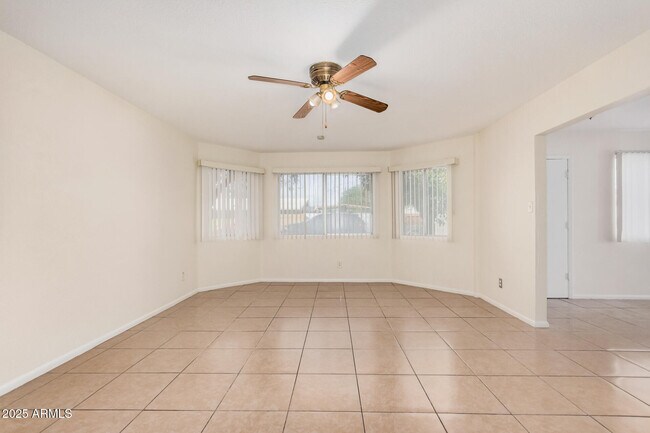 Building Photo - 2409 W Cortez St