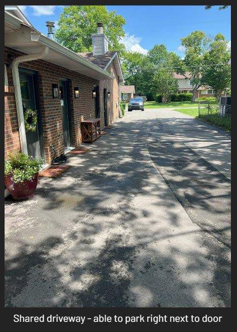 Building Photo - 7449 Harrow Dr