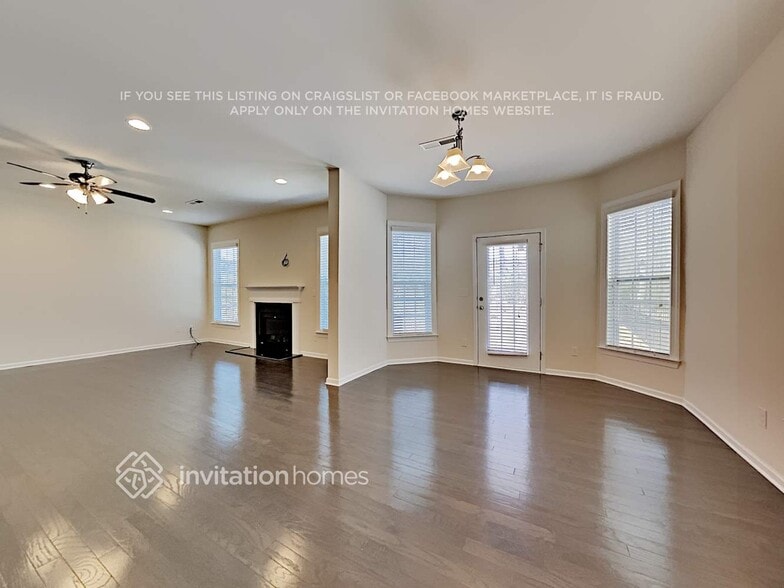 Building Photo - 10672 Sky Chase Ave NW