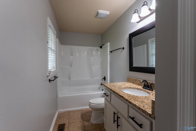 Building Photo - 104 Westminster Way