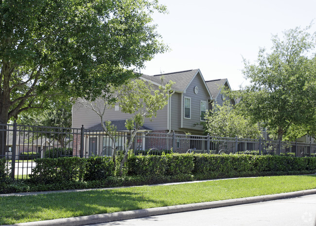 Building Photo - The Park at Fort Bend