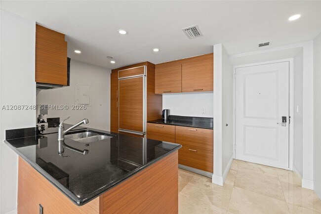 Building Photo - 50 Biscayne Blvd