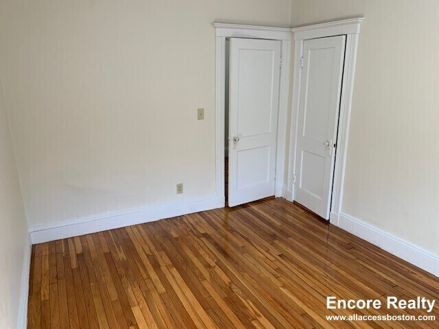 Building Photo - 9A Egremont Rd