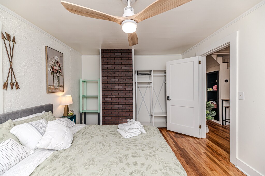 Building Photo - 508A W Chisholm St