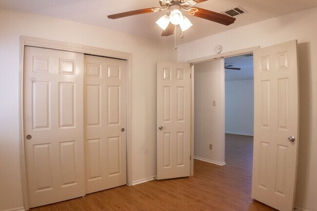 Building Photo - South Austin 3-bedroom/2-bath Home Reduced...