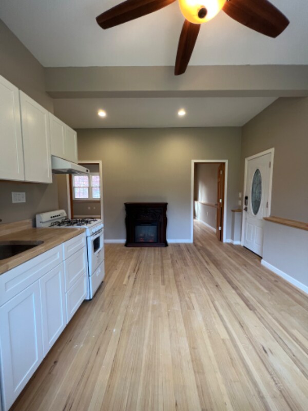 Building Photo - 520 Trumbull Hwy