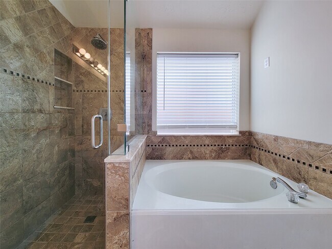 Building Photo - 8410 Major Blizzard Dr