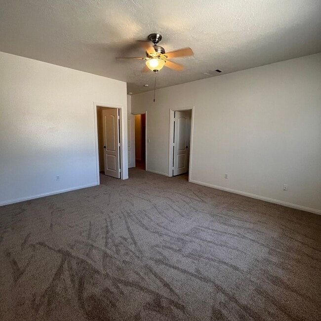 Building Photo - 7764 Corona Ave