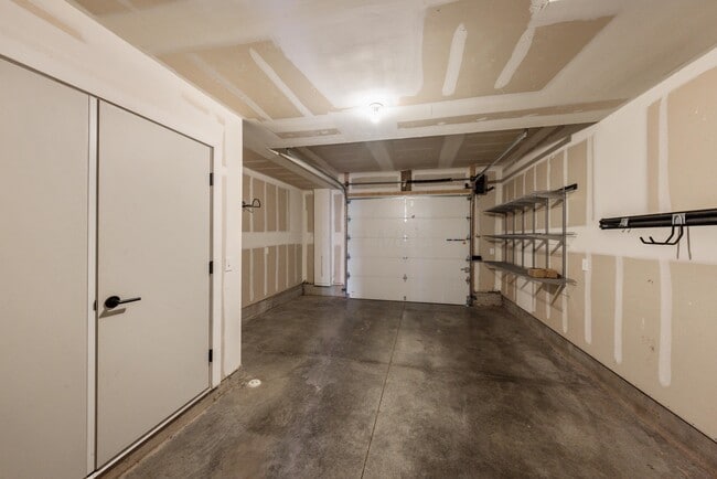 Building Photo - 122 S Ohio Ave