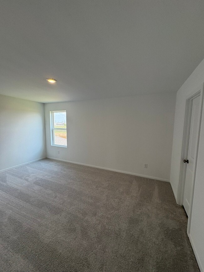 Building Photo - 16810 Great Highlands Dr