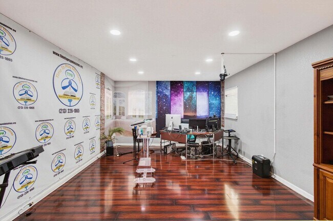 Building Photo - 5057 Sancerre Cir