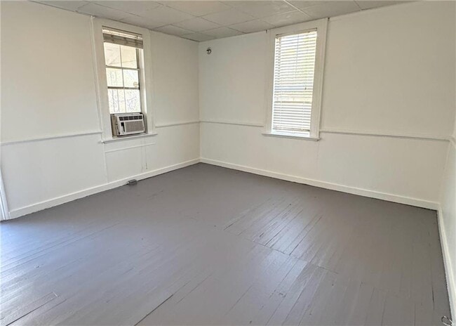 Building Photo - 3051 Wells St