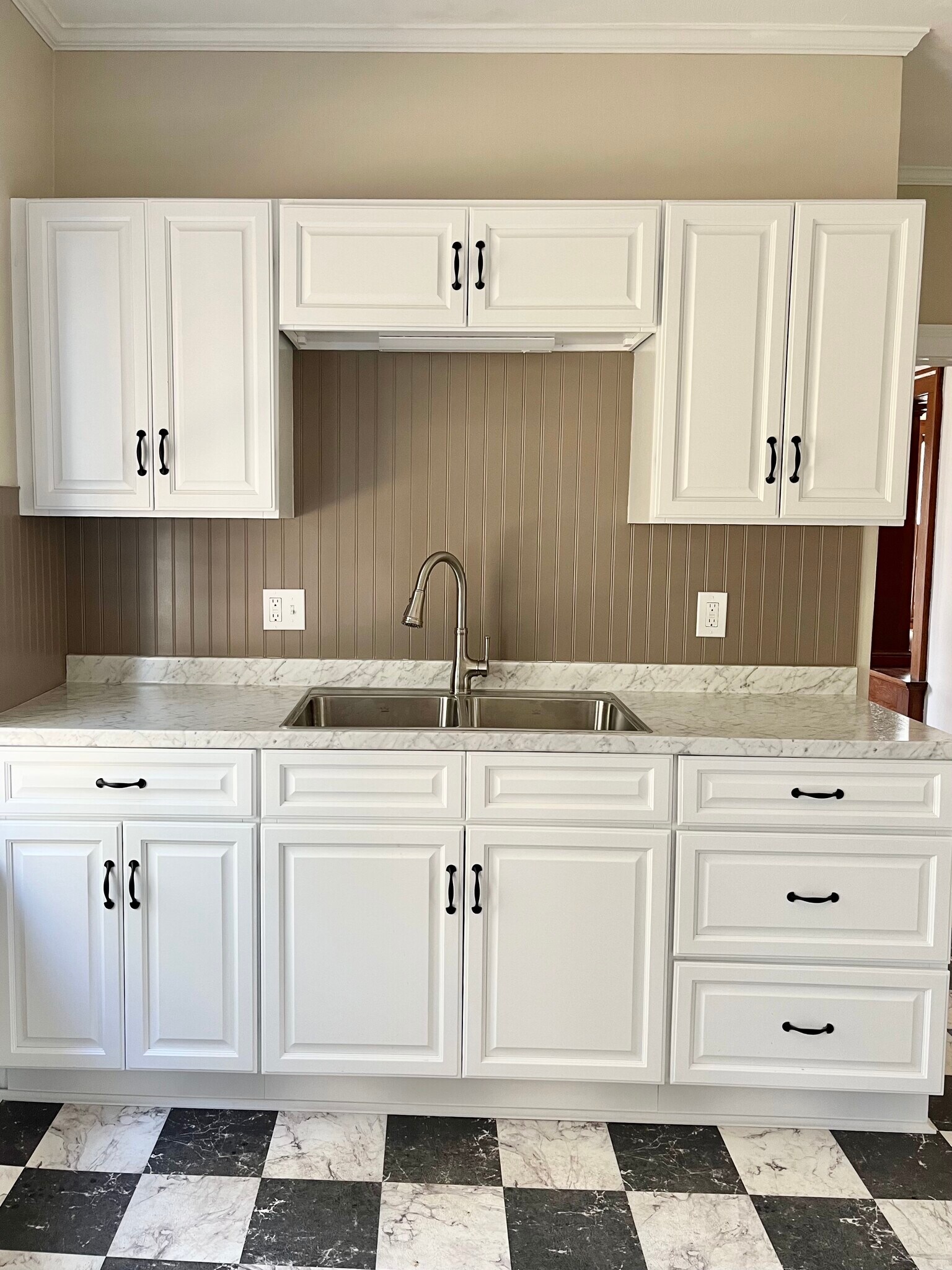 Kitchen - 1465 Main St