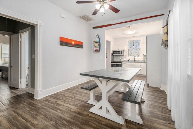 Building Photo - 2015 37th St