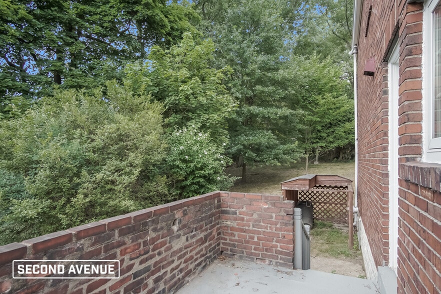 Building Photo - 126 Milliken Ave