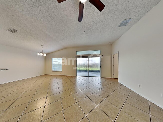 Building Photo - 10603 Cami Ct