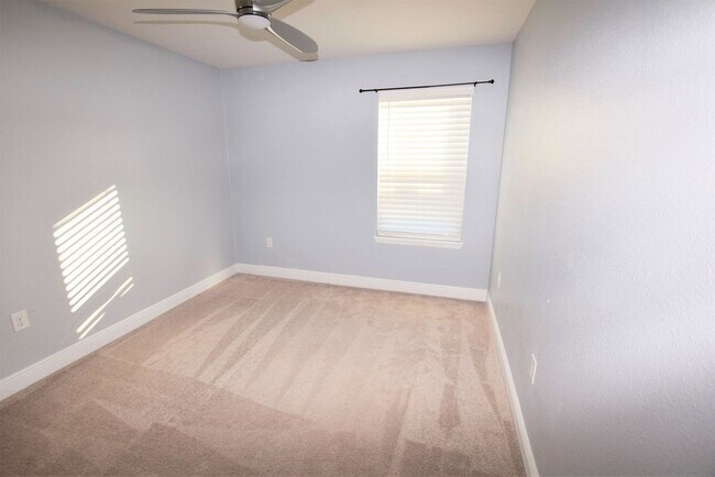 Building Photo - 4358 Silver Creek St