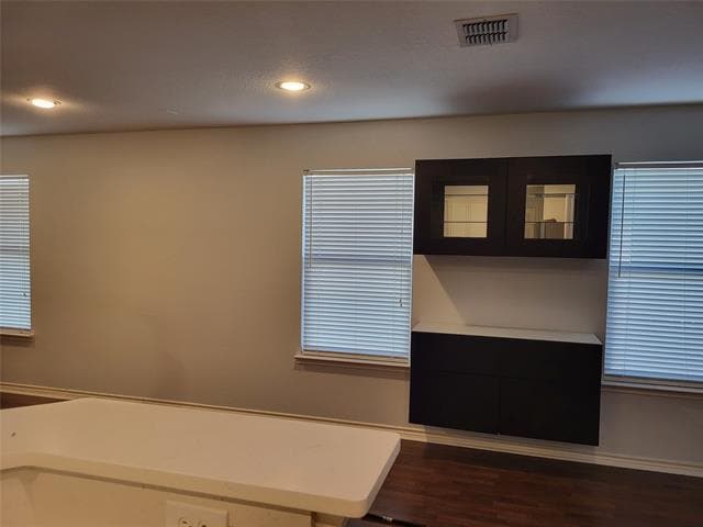 Building Photo - 6925 Planters Row Dr