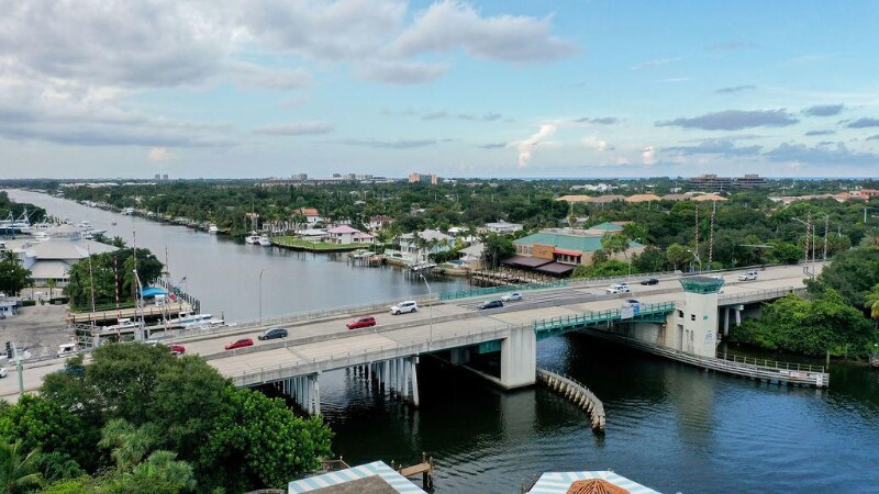 Building Photo - 1883 Smith Dr