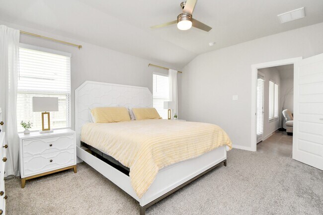 Building Photo - 7431 Teton Creek Trace