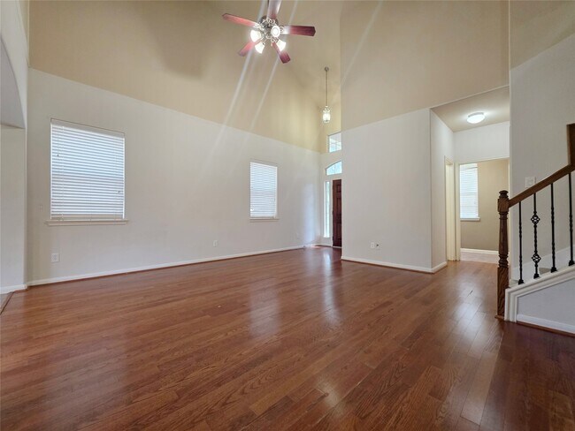 Building Photo - 6038 Starbrook Creek Dr