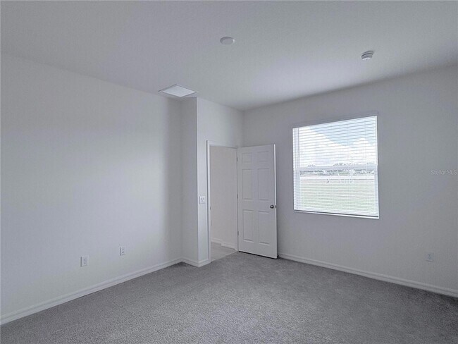 Building Photo - 609 Duke Dr