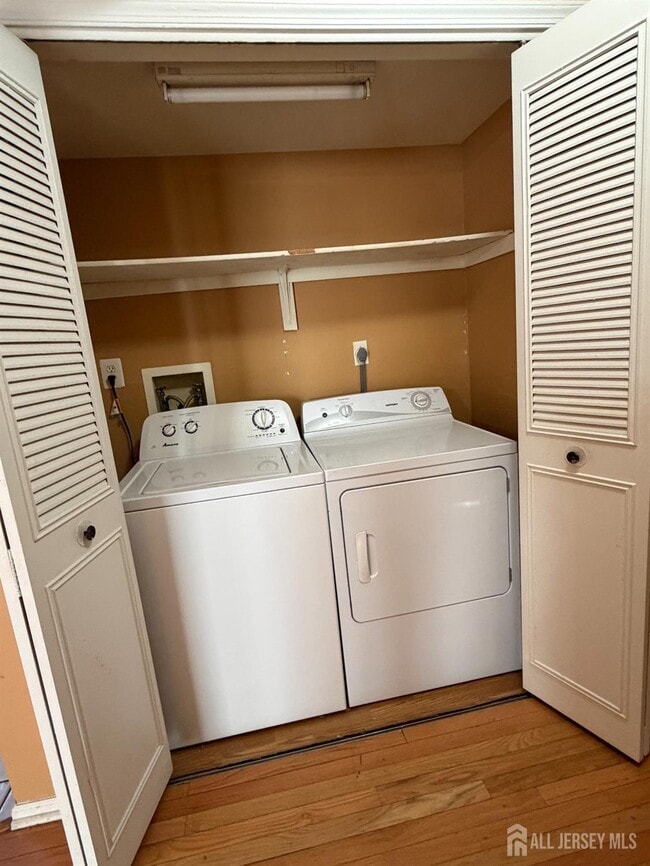 Building Photo - 1202 Woodbridge Commons Way