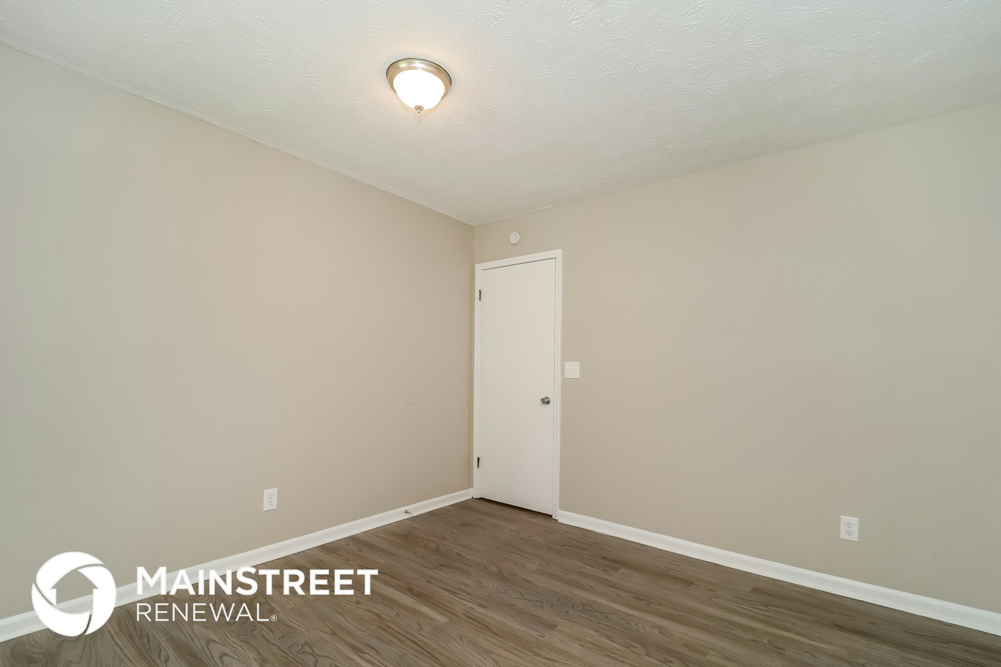 Building Photo - 6373 Valley Dale Dr