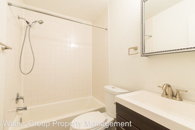 Building Photo - 4817 Reiger Ave