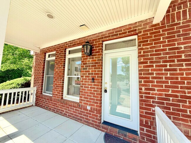 Building Photo - 19327 Beaufain St